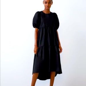 ZARA Tiered Midi Dress in XS!
